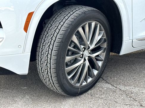 New 2026 Buick Enclave Avenir w/ Super Cruise Package image 25