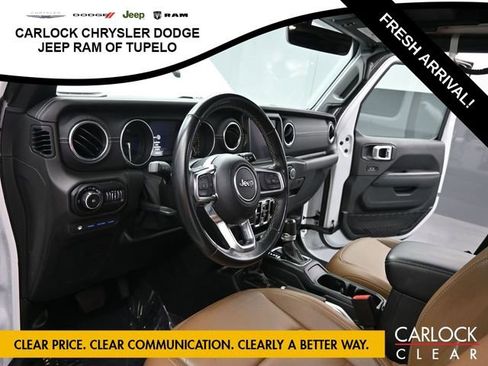 Used 2021 Jeep Wrangler Sahara image 12