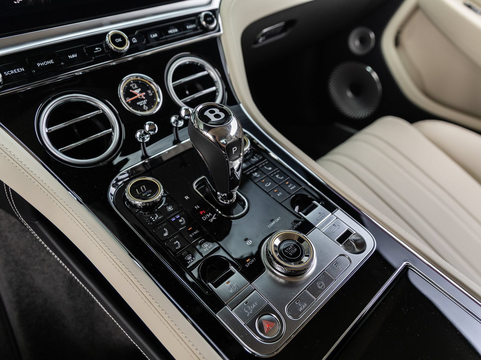 Used 2025 Bentley Continental GTC AWD/4WD image 41