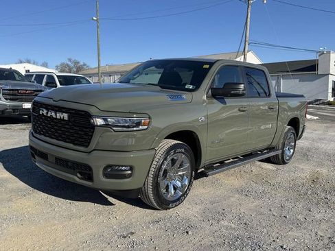New 2026 RAM 1500 4x4 Crew Cab image 24