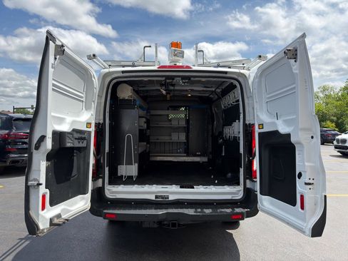 Used 2016 Ford Transit 250 130 Low Roof RWD image 32