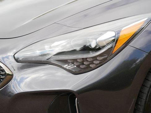Used 2020 Kia Stinger GT AWD/4WD image 16