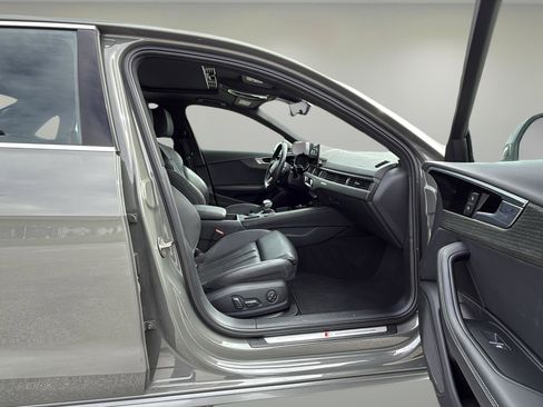 Used 2023 Audi A4 2.0T Premium Plus image 13