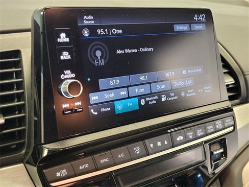Used 2025 Honda Odyssey EX-L image 21