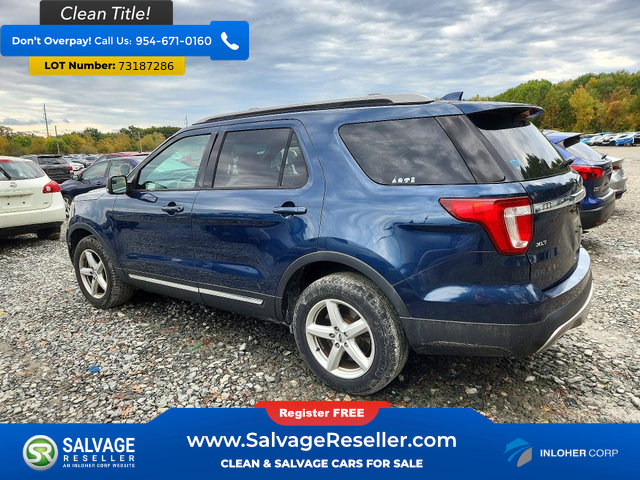 Used 2017 Ford Explorer XLT w/ Equipment Group 202A AWD/4WD image 3