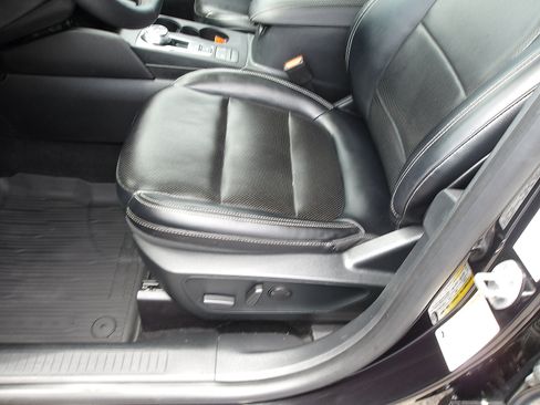 Used 2021 Ford Escape SEL AWD/4WD image 14
