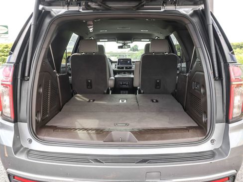 Used 2022 Chevrolet Tahoe LT w/ Luxury Package image 37