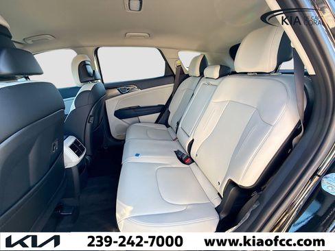 New 2025 Kia Sportage EX image 19