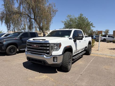Used 2020 GMC Sierra 2500 SLE w/ SLE Convenience Package AWD/4WD image 2