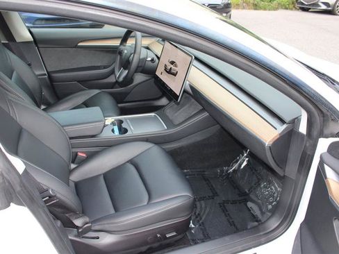 Used 2022 Tesla Model 3 Long Range AWD/4WD image 8