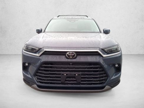 Used 2026 Toyota Grand Highlander FWD image 2