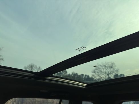 New 2026 Jeep Grand Cherokee Limited w/ Limited Altitude Package image 9