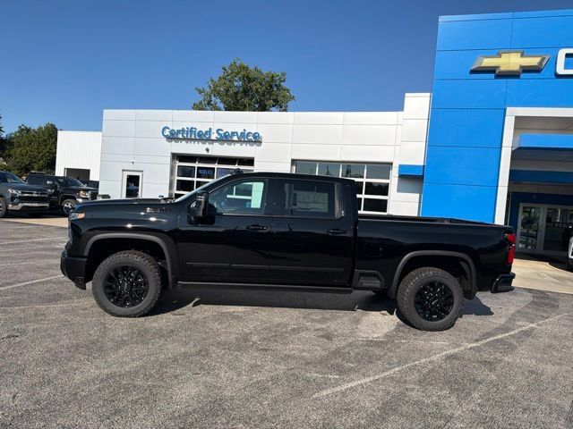New 2026 Chevrolet Silverado 2500 High Country w/ Midnight Edition AWD/4WD image 7