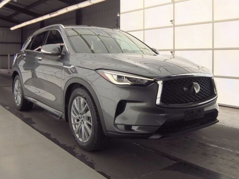 Used 2023 INFINITI QX50 Luxe image 3
