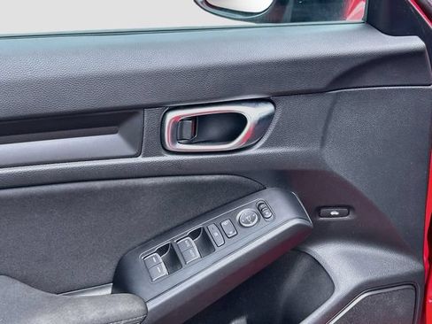 Used 2025 Honda Civic Sport image 14