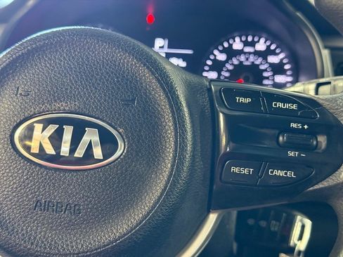 Used 2018 Kia Rio S FWD image 26