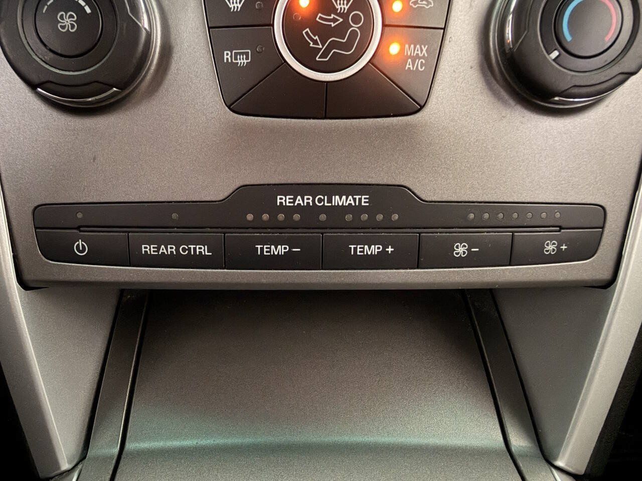 Used 2013 Ford Explorer FWD image 29