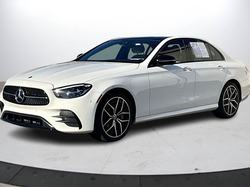 Used 2022 Mercedes-Benz E 350 Sedan image 4