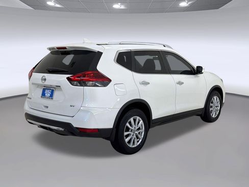 Used 2018 Nissan Rogue SV FWD image 9