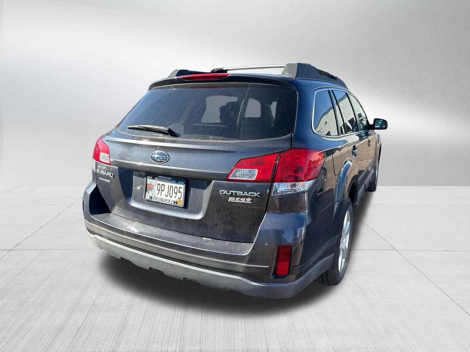 Used 2010 Subaru Outback 2.5i Limited AWD/4WD image 7
