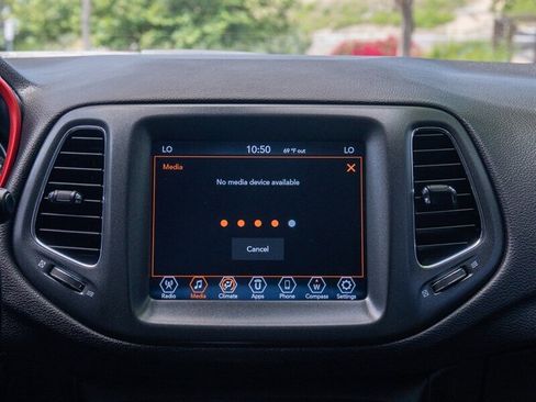 Used 2021 Jeep Compass Trailhawk image 14