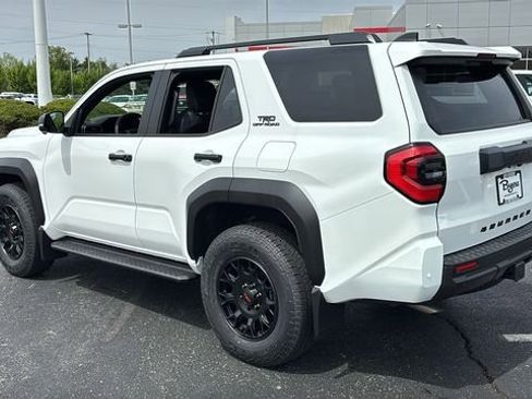 New 2026 Toyota 4Runner TRD Off-Road Premium AWD/4WD image 5
