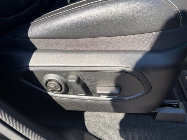 Used 2023 Jeep Grand Cherokee Limited AWD/4WD image 29