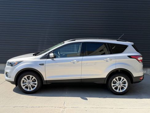 Used 2018 Ford Escape SE AWD/4WD image 9