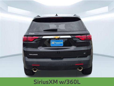 Used 2023 Chevrolet Traverse LT FWD image 5