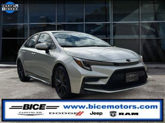 Used 2025 Toyota Corolla SE video 1