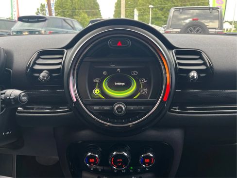 Used 2017 MINI Cooper Clubman ALL4 AWD/4WD image 15