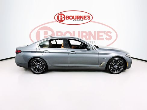 Used 2023 BMW 530e xDrive w/ Executive Package image 13