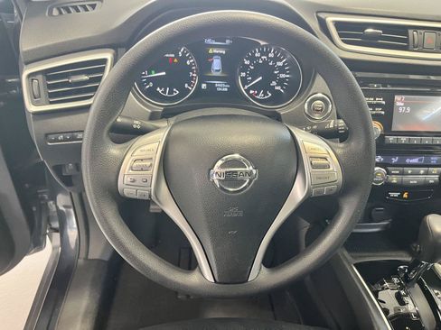 Used 2014 Nissan Rogue SV w/ SV Moonroof Package AWD/4WD image 15