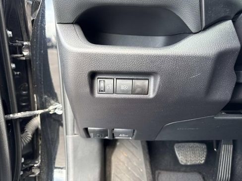 Used 2024 Toyota RAV4 XLE FWD image 29