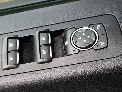 Used 2019 Ford F150 XLT image 12