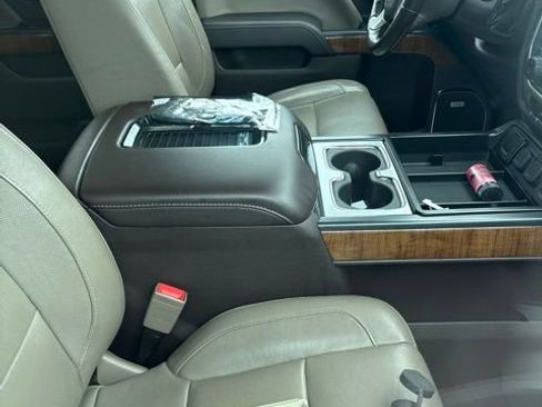 Used 2018 GMC Sierra 1500 SLT AWD/4WD image 13