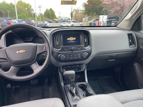 Used 2021 Chevrolet Colorado W/T RWD image 11