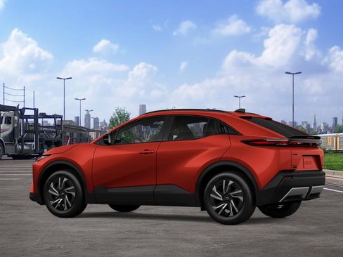 New 2026 Toyota C-HR AWD/4WD image 7
