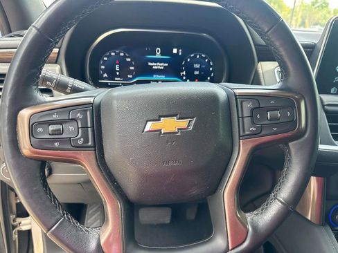 Used 2022 Chevrolet Suburban High Country w/ Premium Package 2 RWD image 23