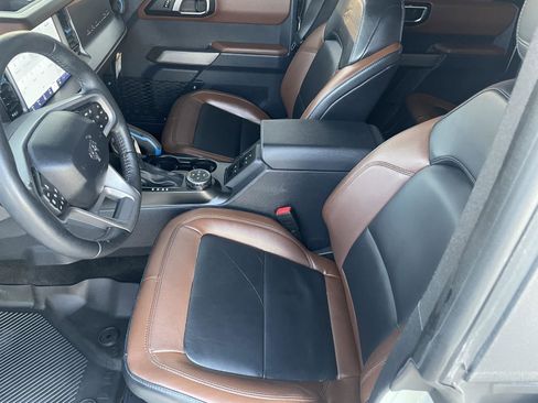 Used 2023 Ford Bronco Outer Banks image 10