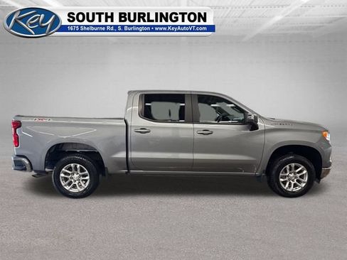 Used 2023 Chevrolet Silverado 1500 LT AWD/4WD image 7