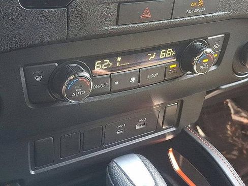 Used 2022 Nissan Frontier Pro-X image 46