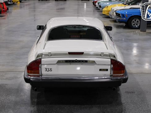 Used 1991 Jaguar XJS V12 image 40