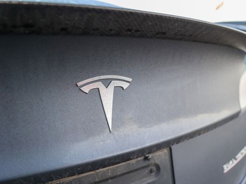 Used 2023 Tesla Model 3 Performance image 12