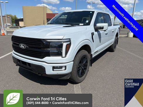 Used 2025 Ford F150 Platinum image 1