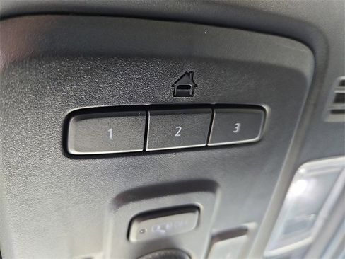 Used 2021 Cadillac Escalade ESV Premium Luxury image 27