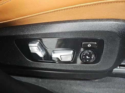 Used 2021 BMW X5 xDrive40i w/ M Sport Package AWD/4WD image 41