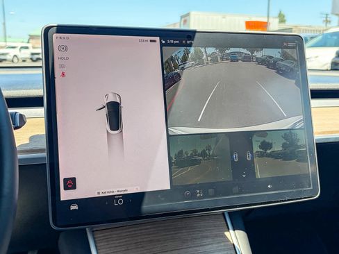 Used 2018 Tesla Model 3 Long Range RWD image 22