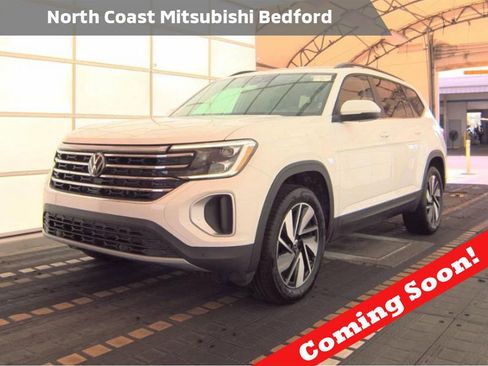 Used 2025 Volkswagen Atlas SE image 1