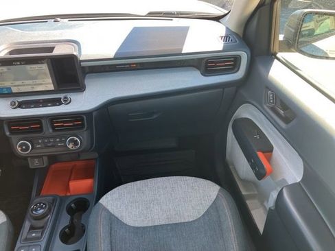 Used 2024 Ford Maverick XLT image 18